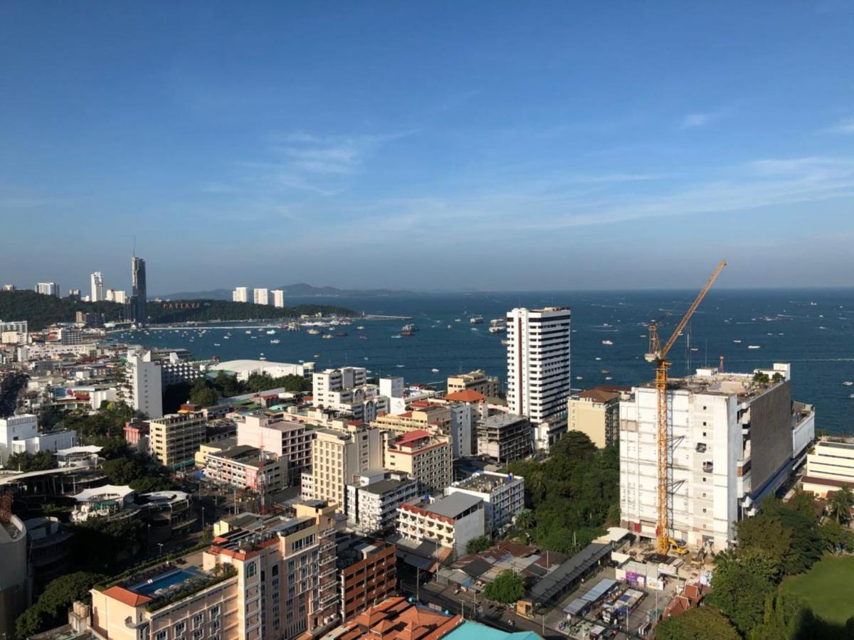 The Base Central Pattaya Seaview Extérieur photo