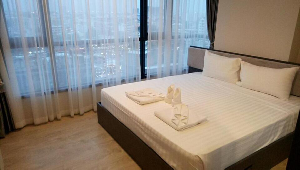 The Base Central Pattaya Seaview Extérieur photo